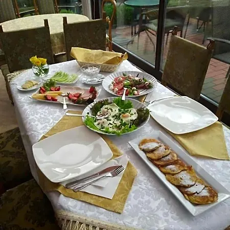 Cafe Duo Alojamento de Acomodação e Pequeno-almoço Wisełka