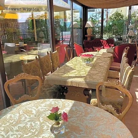 Alojamento de Acomodação e Pequeno-almoço Cafe Duo Wisełka